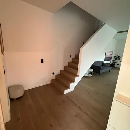 Apartment Moderne Doppelhaushaelfte Mit 3 Schlafzimmern Nahe Scharmuetzelsee - Perfekt Fuer Urlaub & Laengere Aufenthalte