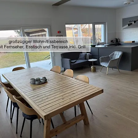Moderne Doppelhaushaelfte Mit 3 Schlafzimmern Nahe Scharmuetzelsee - Perfekt Fuer Urlaub & Laengere Aufenthalte
