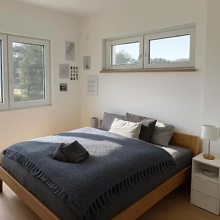 Moderne Doppelhaushaelfte Mit 3 Schlafzimmern Nahe Scharmuetzelsee - Perfekt Fuer Urlaub & Laengere Aufenthalte Апартаменты