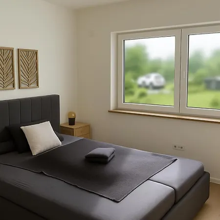 Moderne Doppelhaushaelfte Mit 3 Schlafzimmern Nahe Scharmuetzelsee - Perfekt Fuer Urlaub & Laengere Aufenthalte