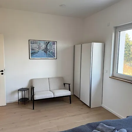 Moderne Doppelhaushaelfte Mit 3 Schlafzimmern Nahe Scharmuetzelsee - Perfekt Fuer Urlaub & Laengere Aufenthalte *